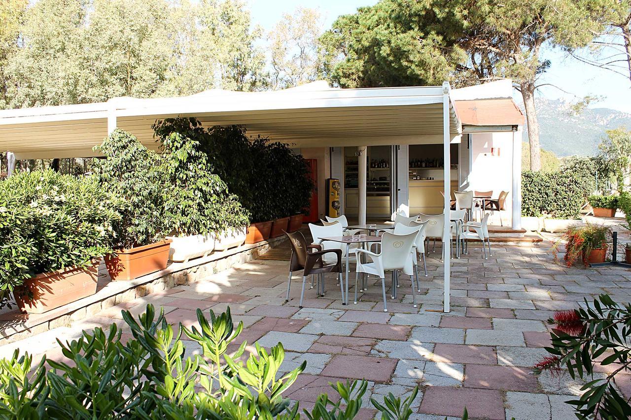 Camping Cala D'Ostia Pula Exterior foto